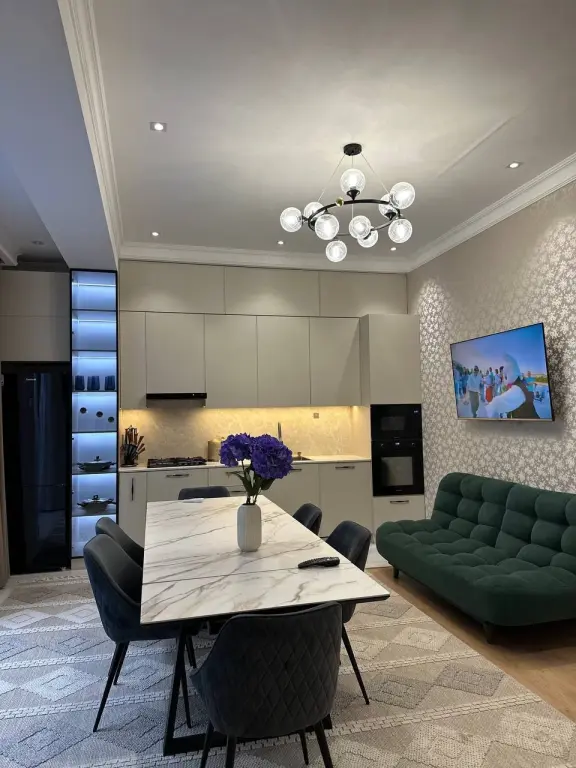 Аренда Дома. Центр Луначарского. 3 уровня. 380м²