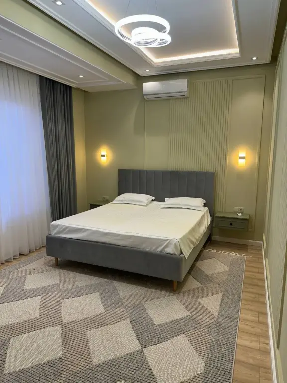 Аренда Дома. Центр Луначарского. 3 уровня. 380м²
