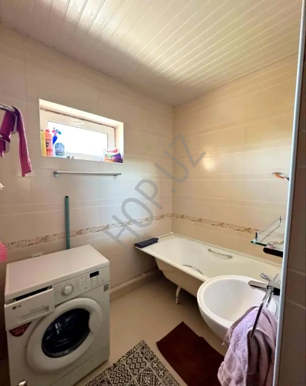 Мирзо Улугбекский р-он Ттз 4. 3/3/4 70м² 77 Серия