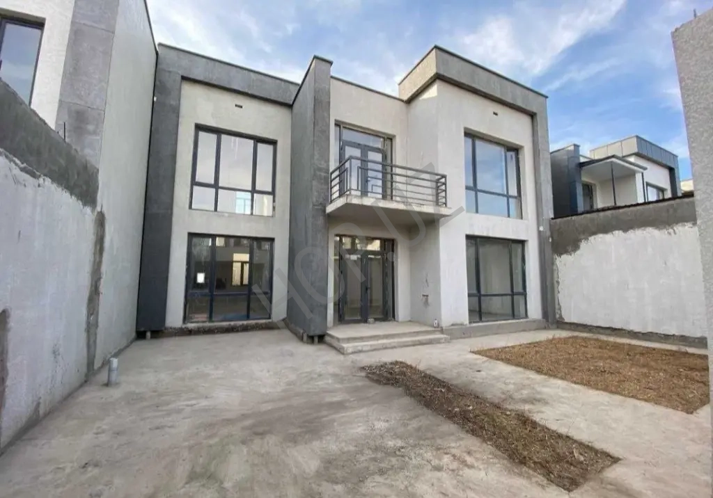 продантся Коттедж 200м² 2,5 соток. Лимонарий