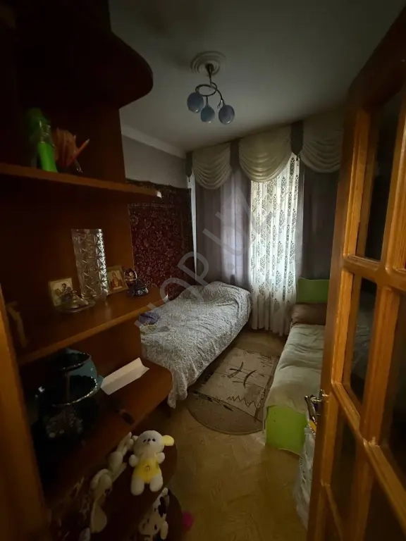 Феруза Мирзо Улугбекский р-он. 3/2/5 70м²