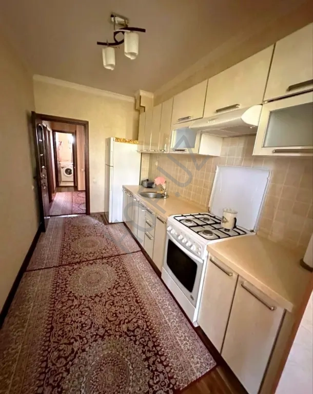 Мирзо Улугбекский р-он Ттз 4. 3/3/4 70м² 77 Серия