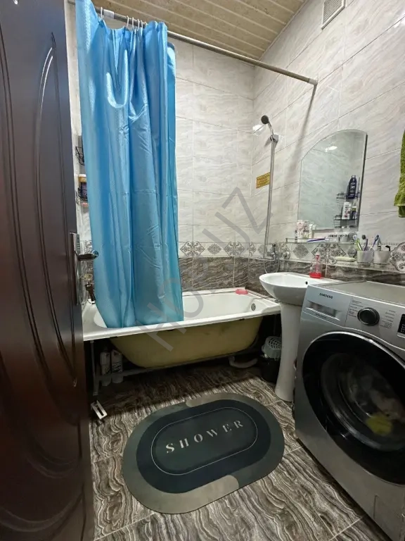 Мирзо Улугбекский р-он Ялангач. 2/1/4 46м²