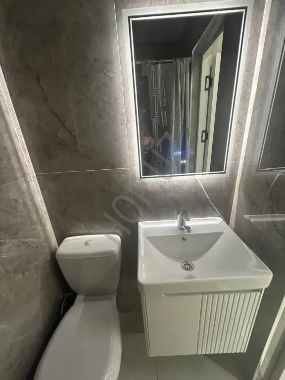 Буюк Ипак Йули Саехат. 2в3/3/5. 43м²