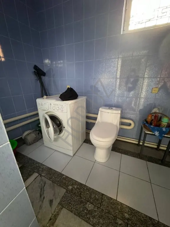 Дархан Тельмана. прлдается дом. 200м² 2 сотки земли