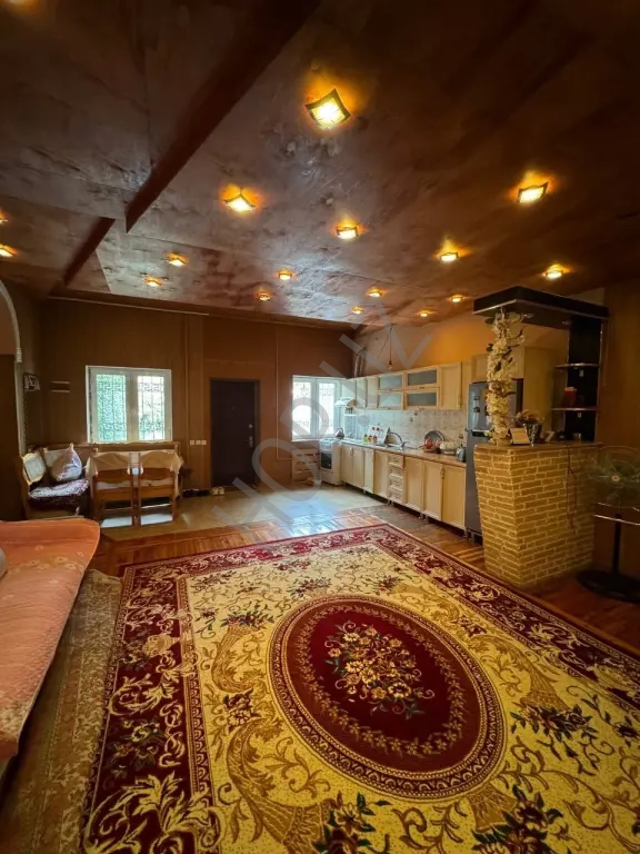 Дархан Тельмана. прлдается дом. 200м² 2 сотки земли