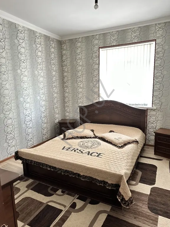 Мирзо Улугбекский р-он. Ксрасу-1. 2/2/4 62м²