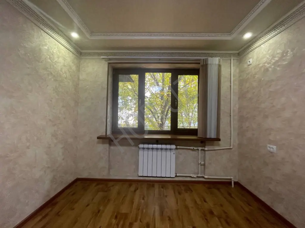 Мирзо Улугбекский р-он Академ Городок. 1/2/4. 28м²