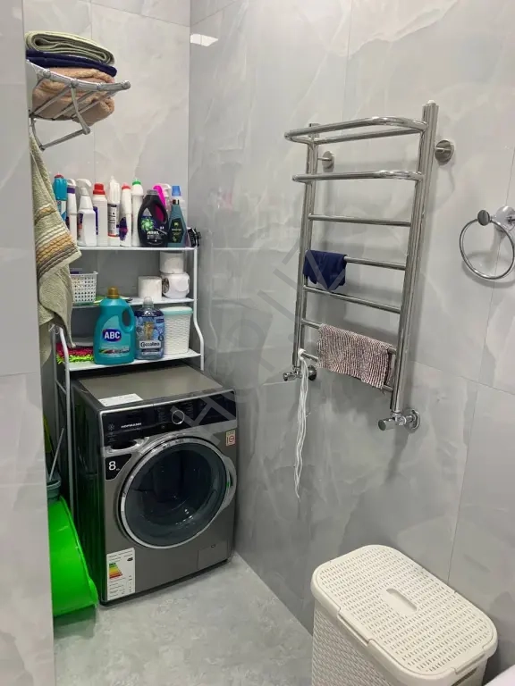 Амир Темур махалля Ор-р Трюфель. дом 2 уровня. 6 комнат.