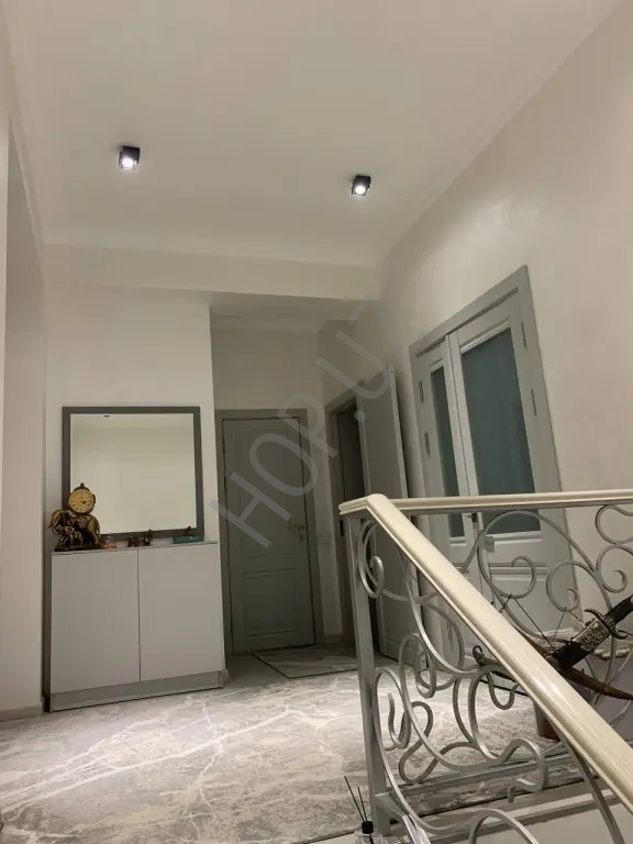 Амир Темур махалля Ор-р Трюфель. дом 2 уровня. 6 комнат.