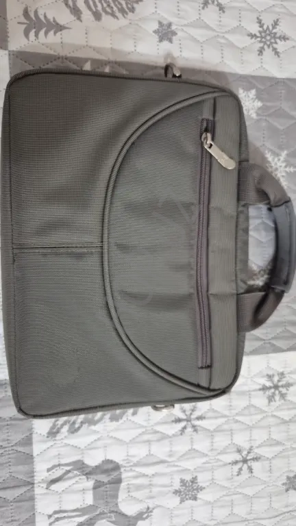 Продам сумочку мужскую