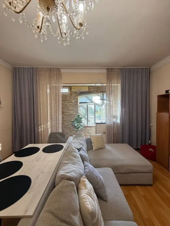 Садыка Азимова 3в4/9/9 75м².