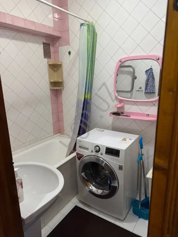 Паркентский Риезий 2/7/9 60м² зал 5*5.