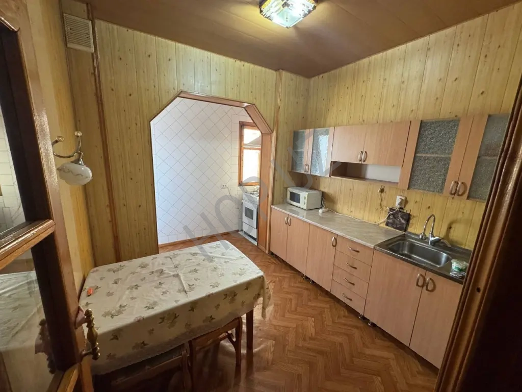 Паркентский Риезий 2/7/9 60м² зал 5*5.