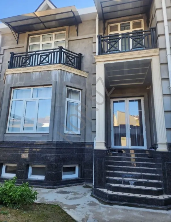 Мирзо Улугбекский р-он. ул. Темур Малик дом 480м²