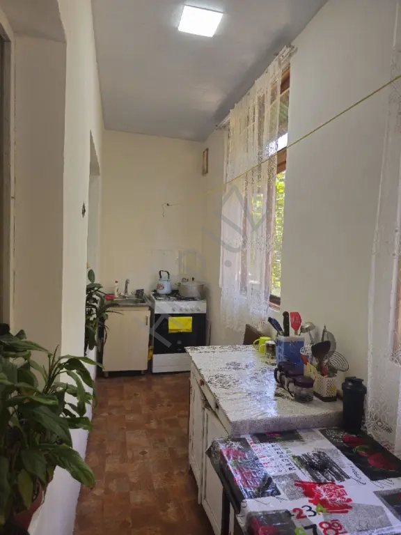 Паркентский базар. 2/2/4 46м² Кирпич.