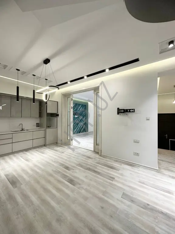 Мирзо Улугбекский р-он. Военный госпиталь. дом 200м²