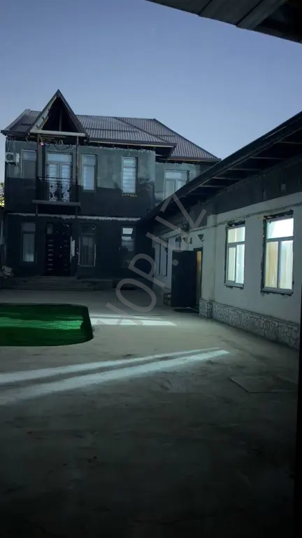 БИЙ ул.Зиёлилар. продается Дом. 2 уровня 350м²