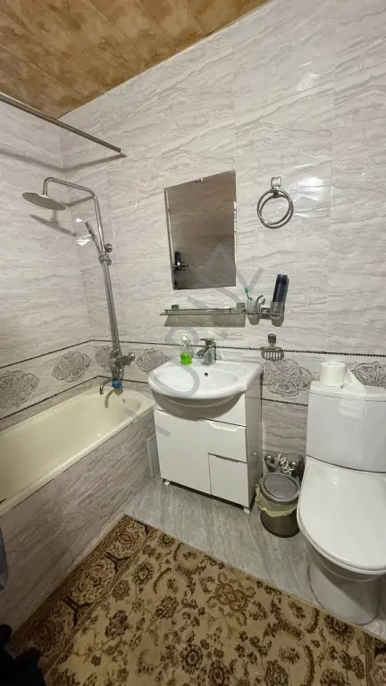 БИЙ ул.Зиёлилар. продается Дом. 2 уровня 350м²
