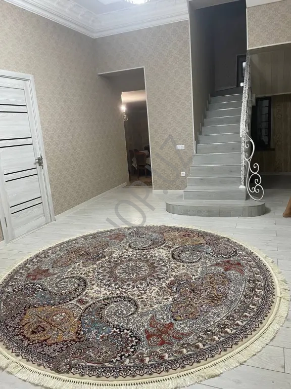 БИЙ ул.Зиёлилар. продается Дом. 2 уровня 350м²