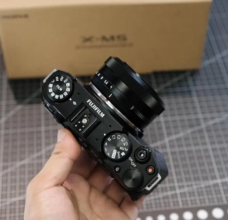 Новый комплект FUJIFILM X-M5 + XC15-45mm (черный)