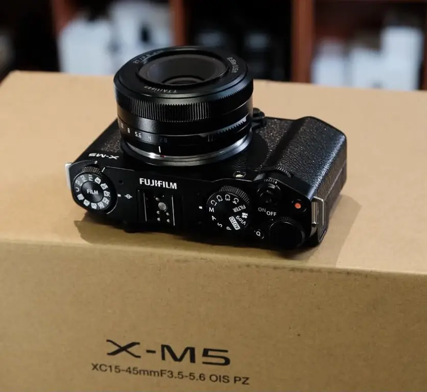 Новый комплект FUJIFILM X-M5 + XC15-45mm (черный)