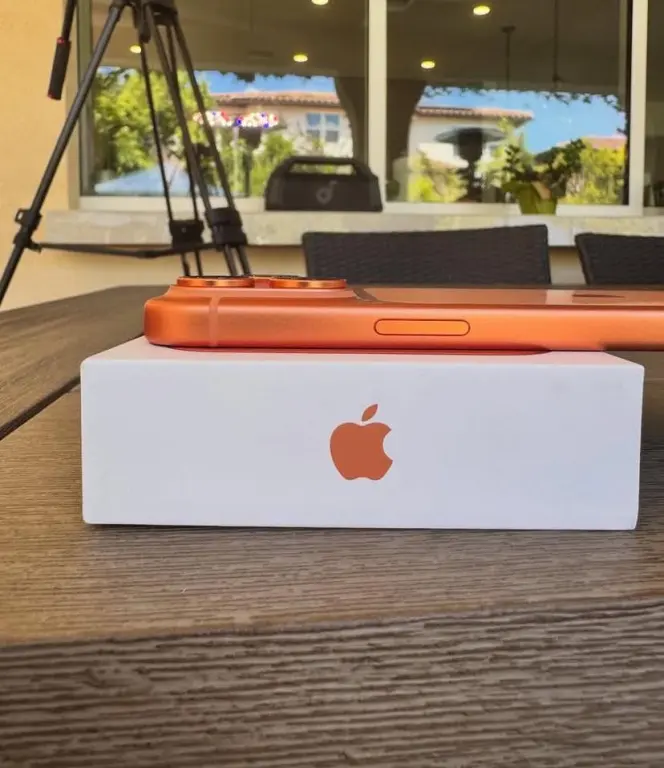 Новый Apple iPhone 17 Pro Max — 256 ГБ — Cosmic Orange