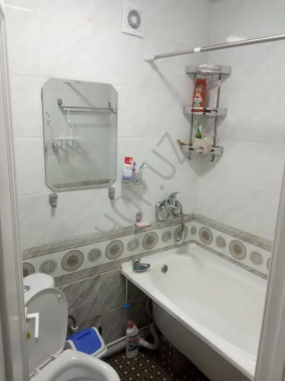 Ахмад Югнаки. 1-комнатная 3- этаж 39м²