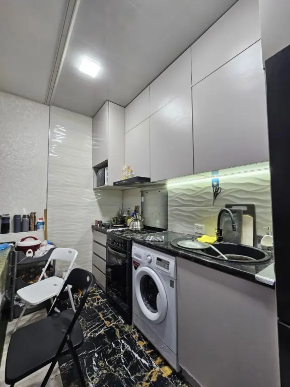 Продается квартира. Буюк Ипак Йули. 3в4/2/4 86м² Кирпич