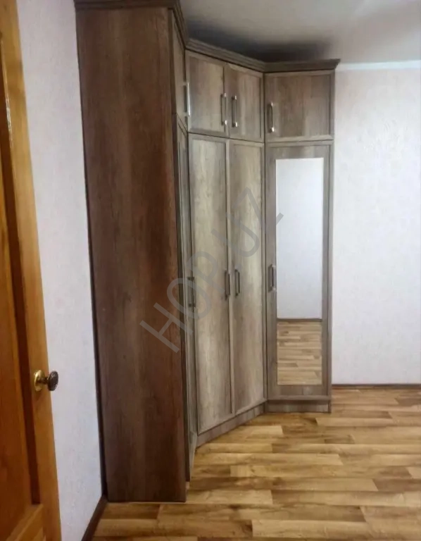 Ялангач Эко базар. 3/4/4 70м². Кирпич.