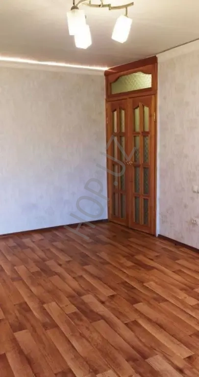 Ялангач Эко базар. 3/4/4 70м². Кирпич.