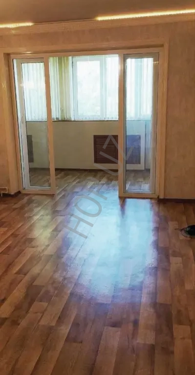 Ялангач Эко базар. 3/4/4 70м². Кирпич.