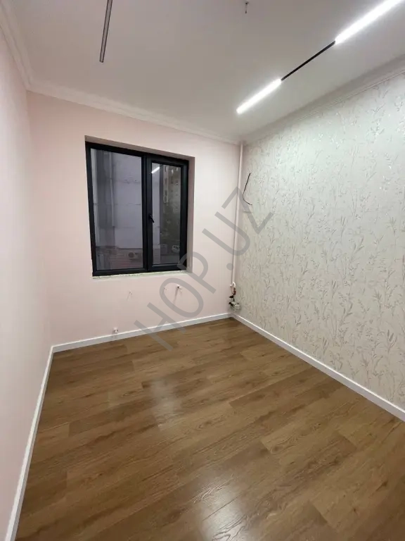 Авиасозлар ор-р. окТепа лаваш. 4/2/3 90м²