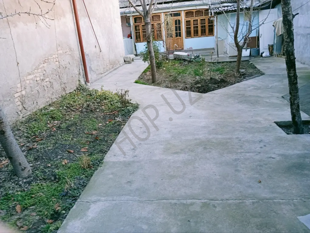 Циалковский ул. Кизилсув. 4,2 соток. фасад 6 м.