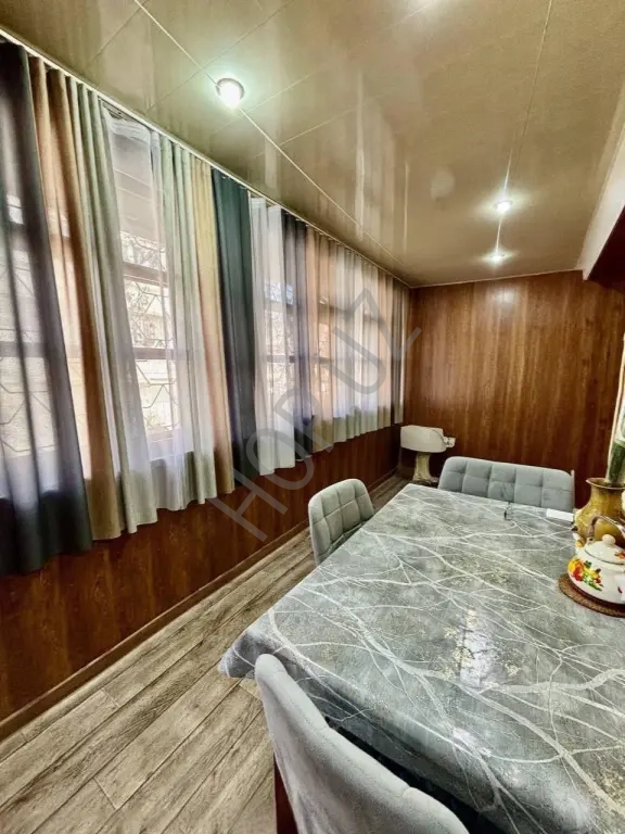 Ялангач Эко базар. 3/2/4 67м²